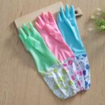 2Pcs লম্বা হাতার সিলিকন হ্যান্ড গ্লাভস! - Image 3